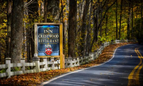 Отель Inn at Crestwood  Бун